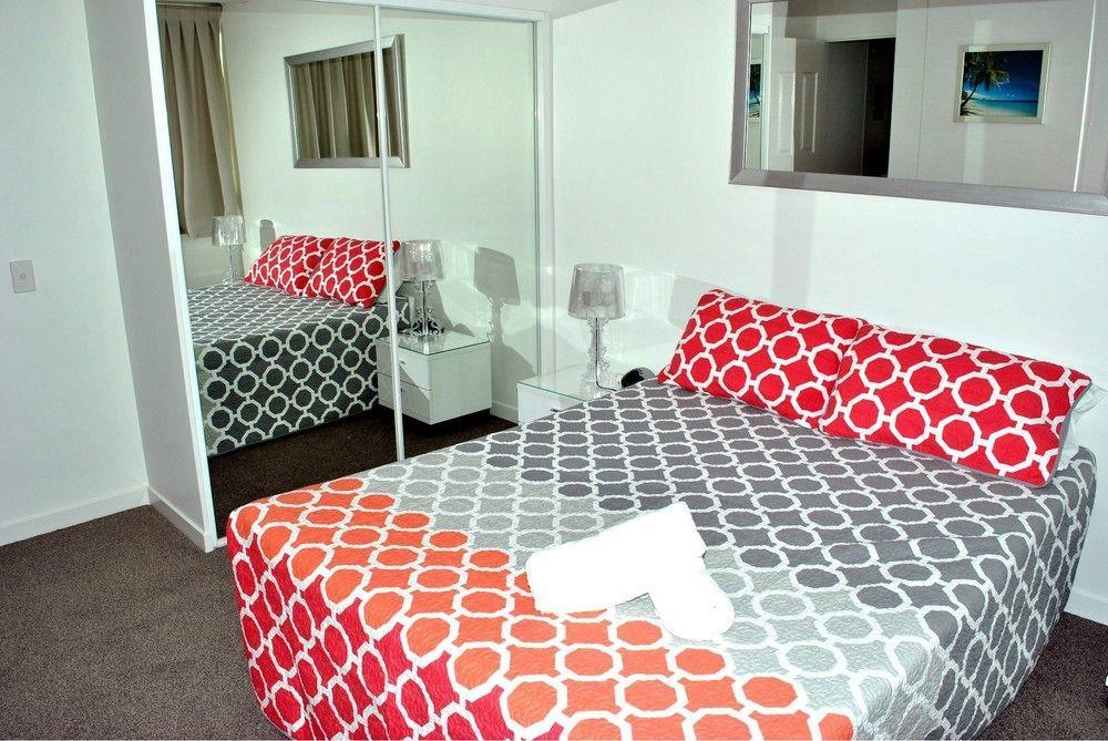 The Shore Apartments - Beachfront Gold Coast Dış mekan fotoğraf