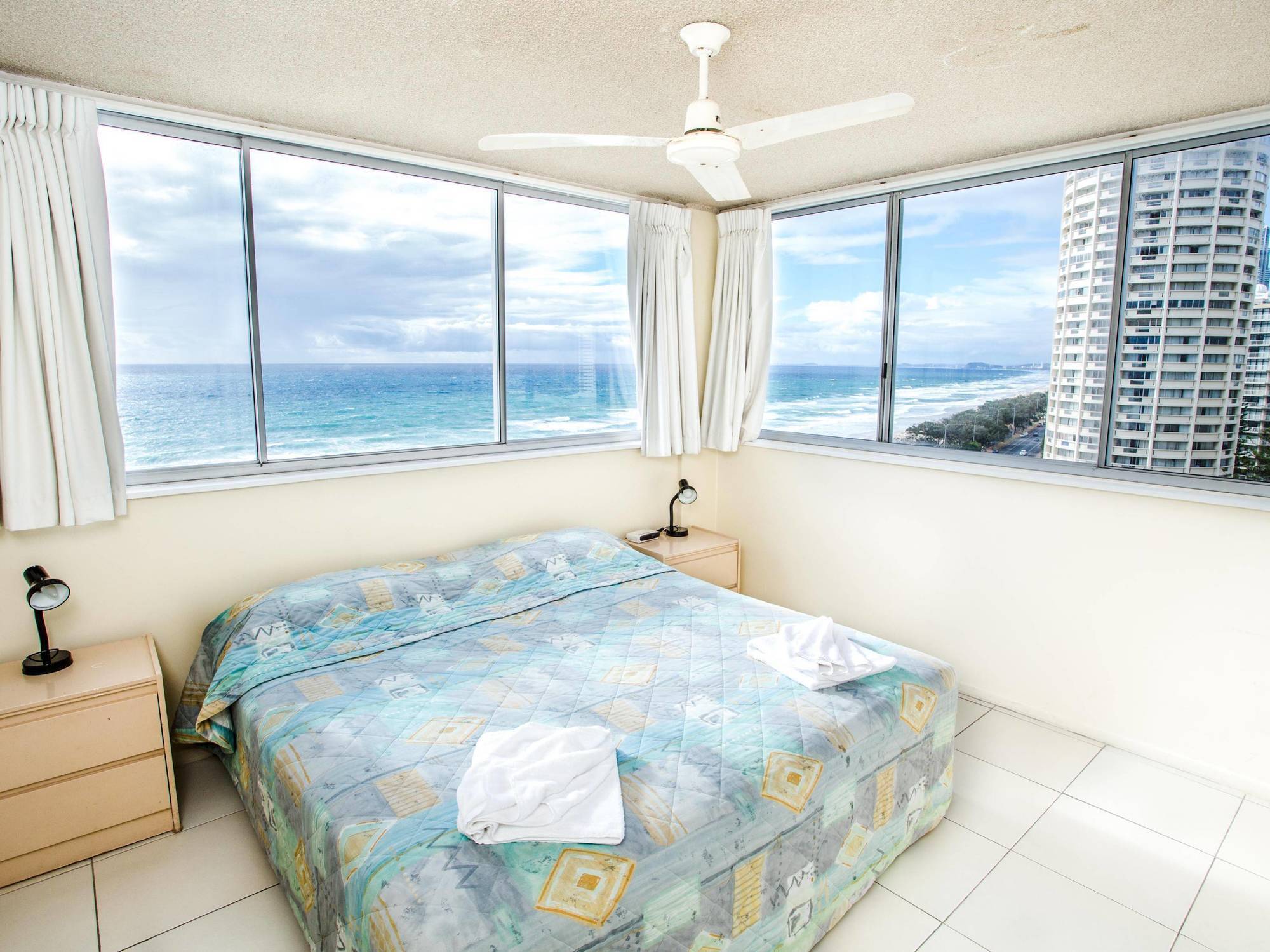 The Shore Apartments - Beachfront Gold Coast Dış mekan fotoğraf